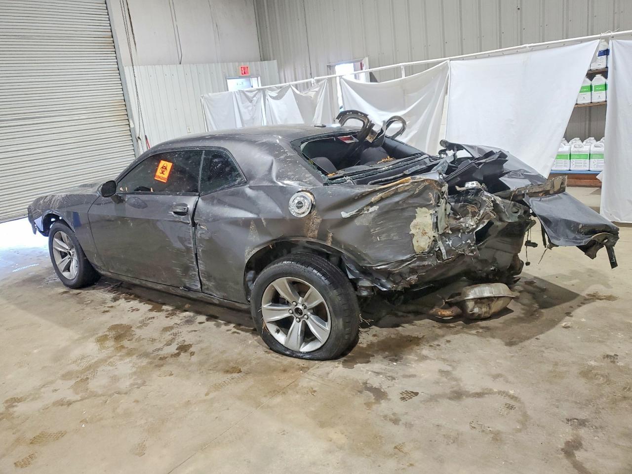 2021 Dodge Challenger Sxt - zdjęcie 2