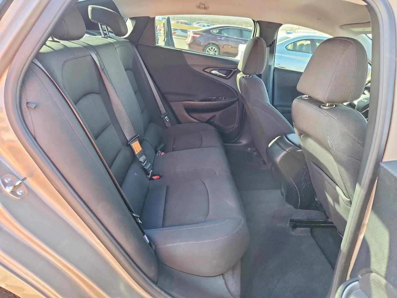 2024 Chevrolet Malibu Ls - zdjęcie 10