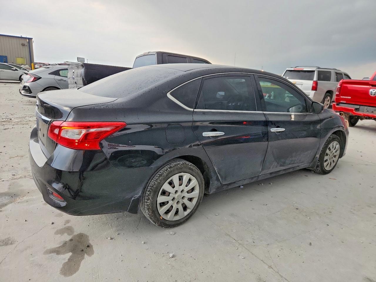 2019 Nissan Sentra S - zdjęcie 3