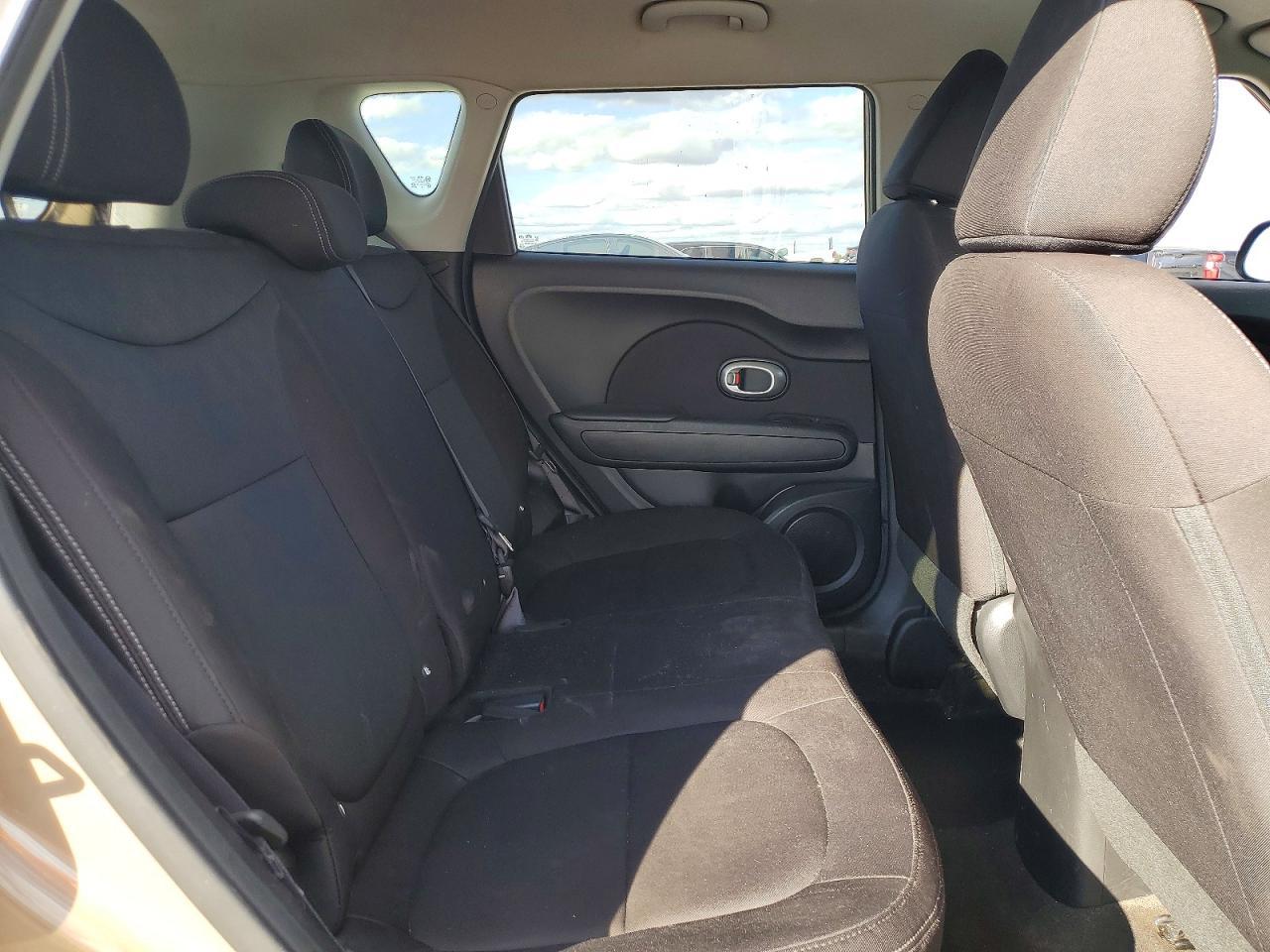 2016 Kia Soul - zdjęcie 10