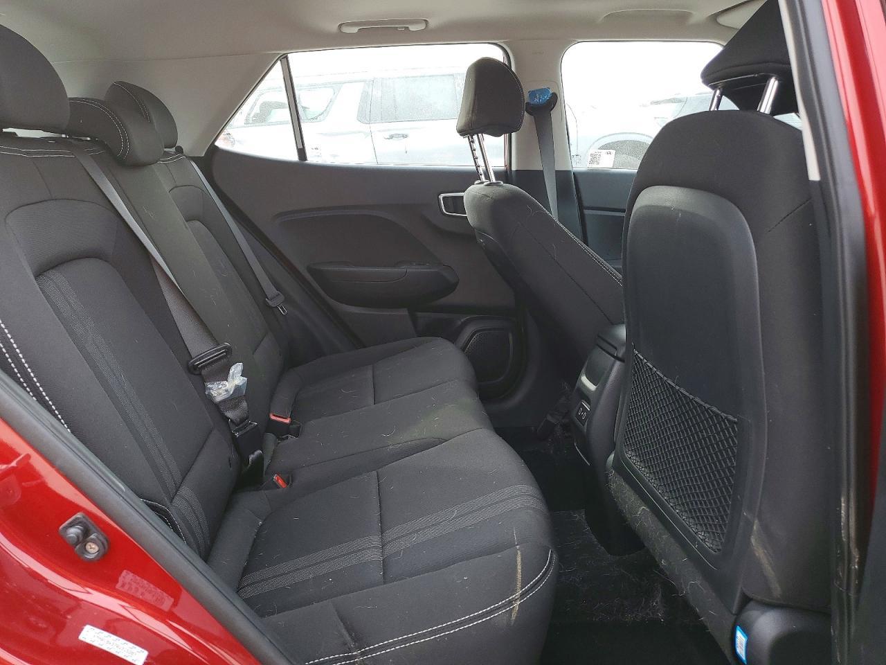 2024 Hyundai Venue Sel - zdjęcie 11