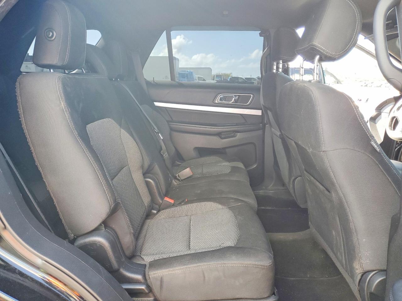 2016 Ford Explorer Xlt - zdjęcie 11