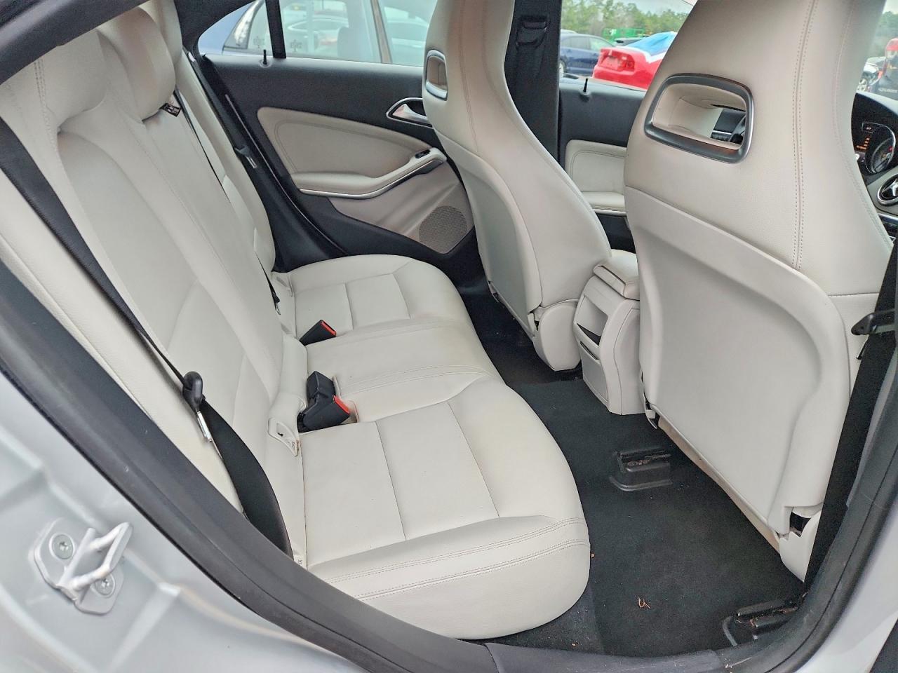 2014 Mercedes-Benz Cla 250 4Matic - zdjęcie 10