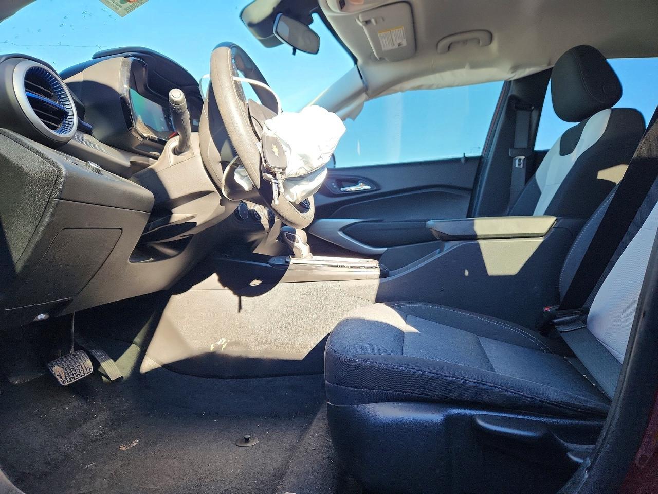 2024 Chevrolet Trax Ls - zdjęcie 7