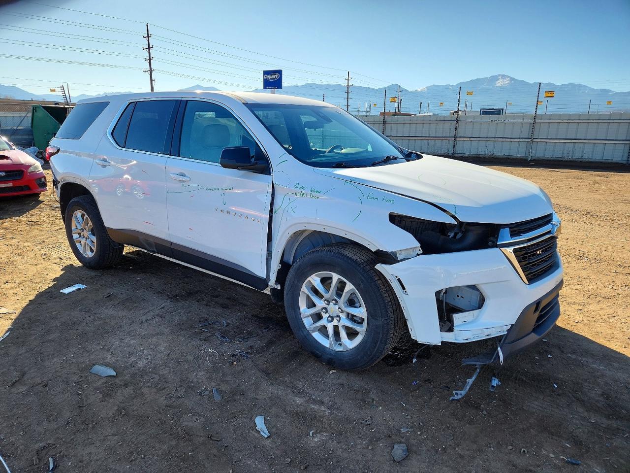 2023 Chevrolet Traverse Ls - zdjęcie 4