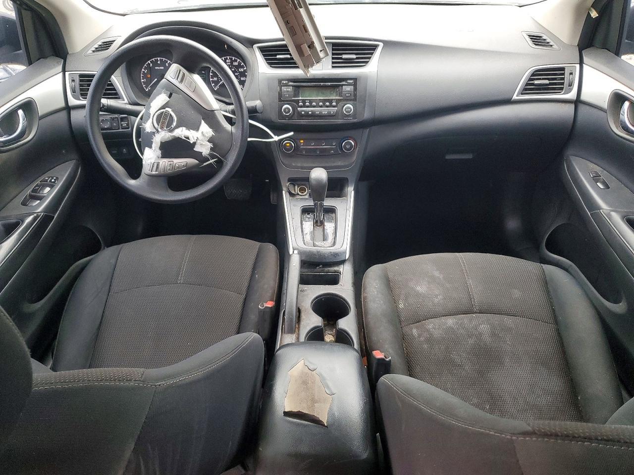 2016 Nissan Sentra S - zdjęcie 8