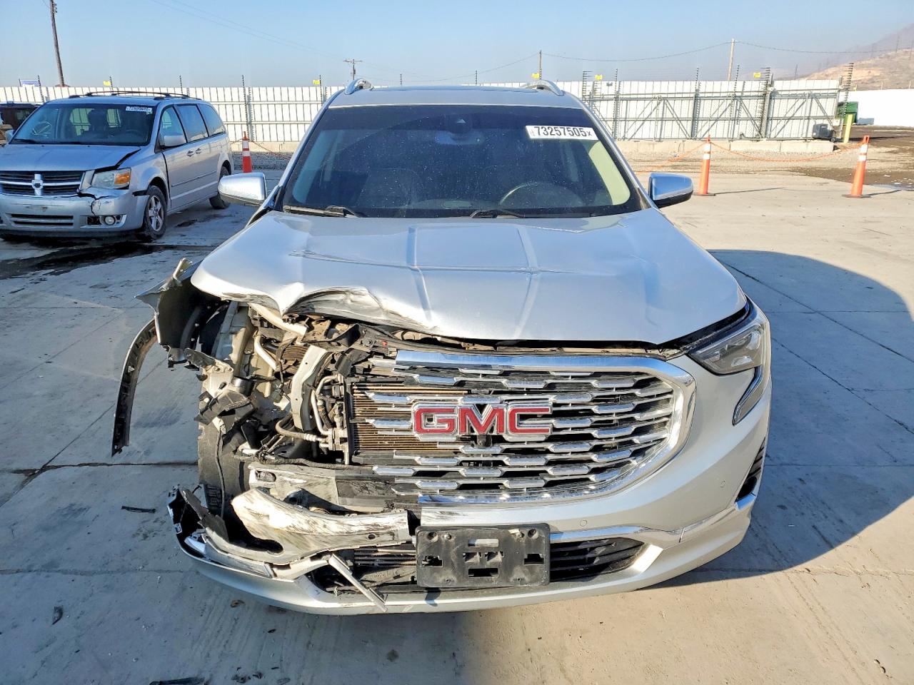 2018 GMC Terrain Denali - zdjęcie 5
