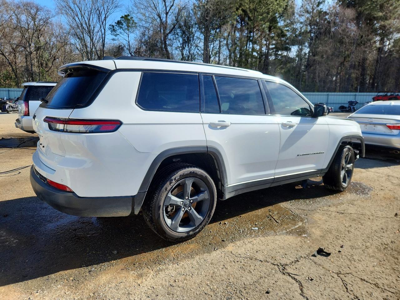 2023 Jeep Grand Cherokee L Laredo - zdjęcie 3