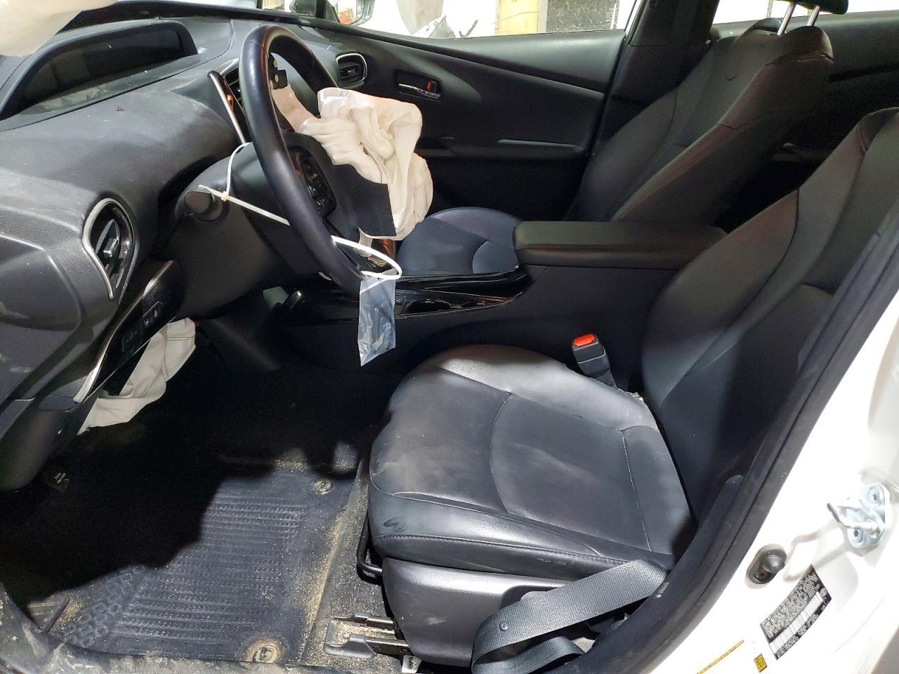 2022 Toyota Prius Le - zdjęcie 7