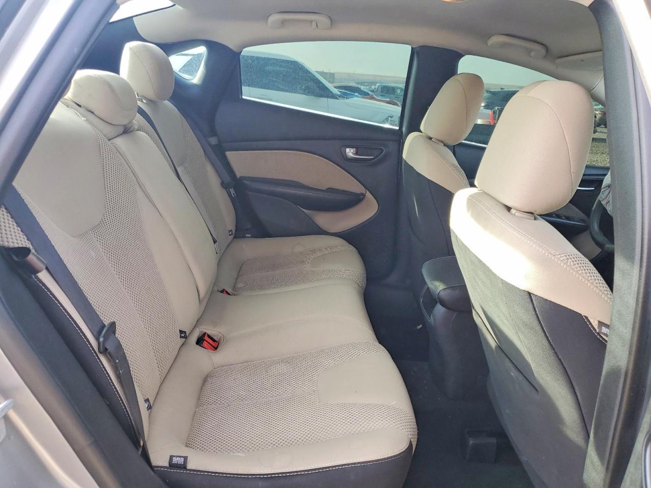 2016 Dodge Dart Sxt - zdjęcie 10