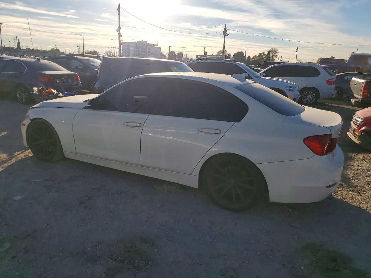 BMW Seria 3 - zdjęcie 2