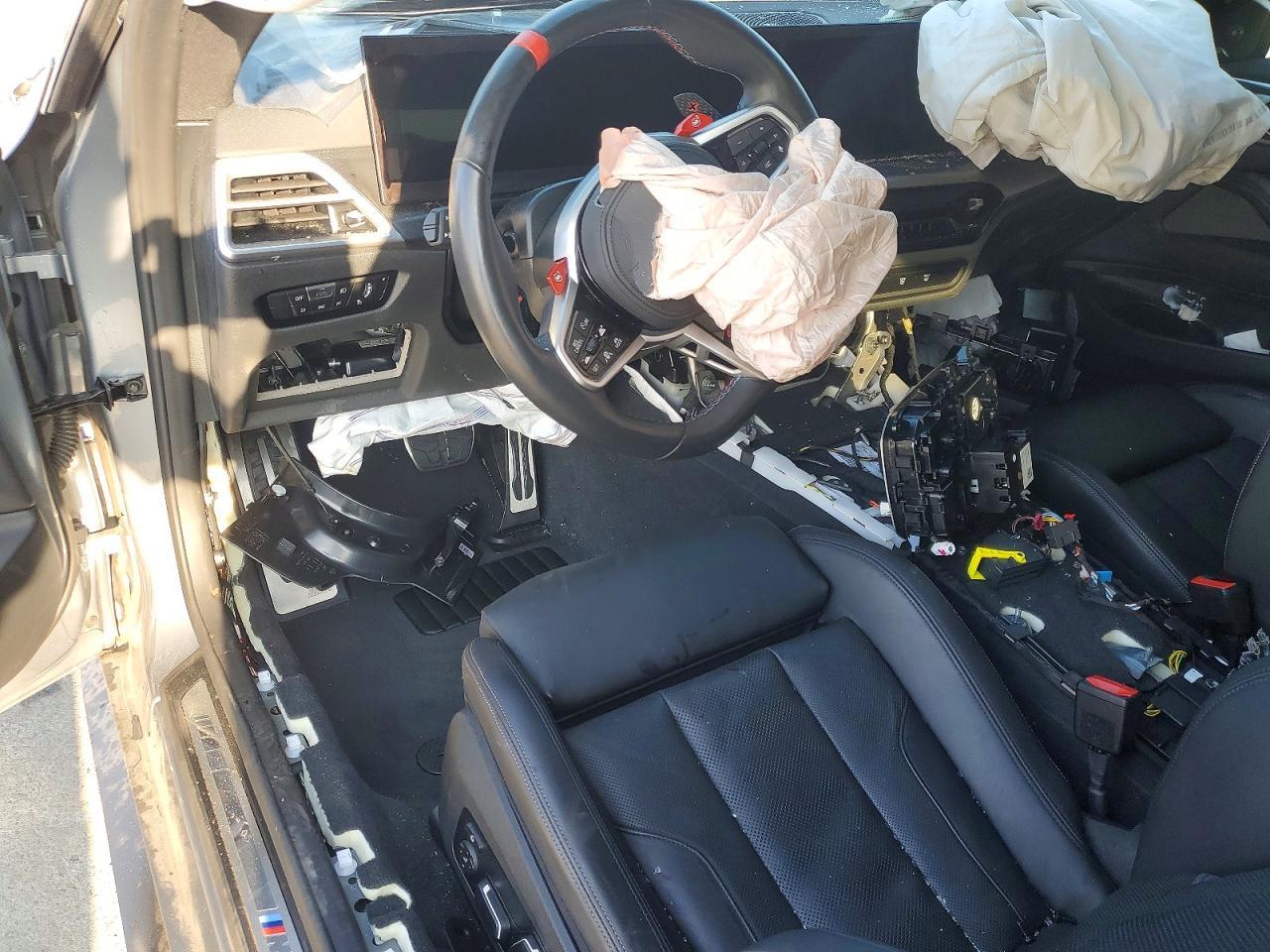 2025 BMW M4 Competition - zdjęcie 8