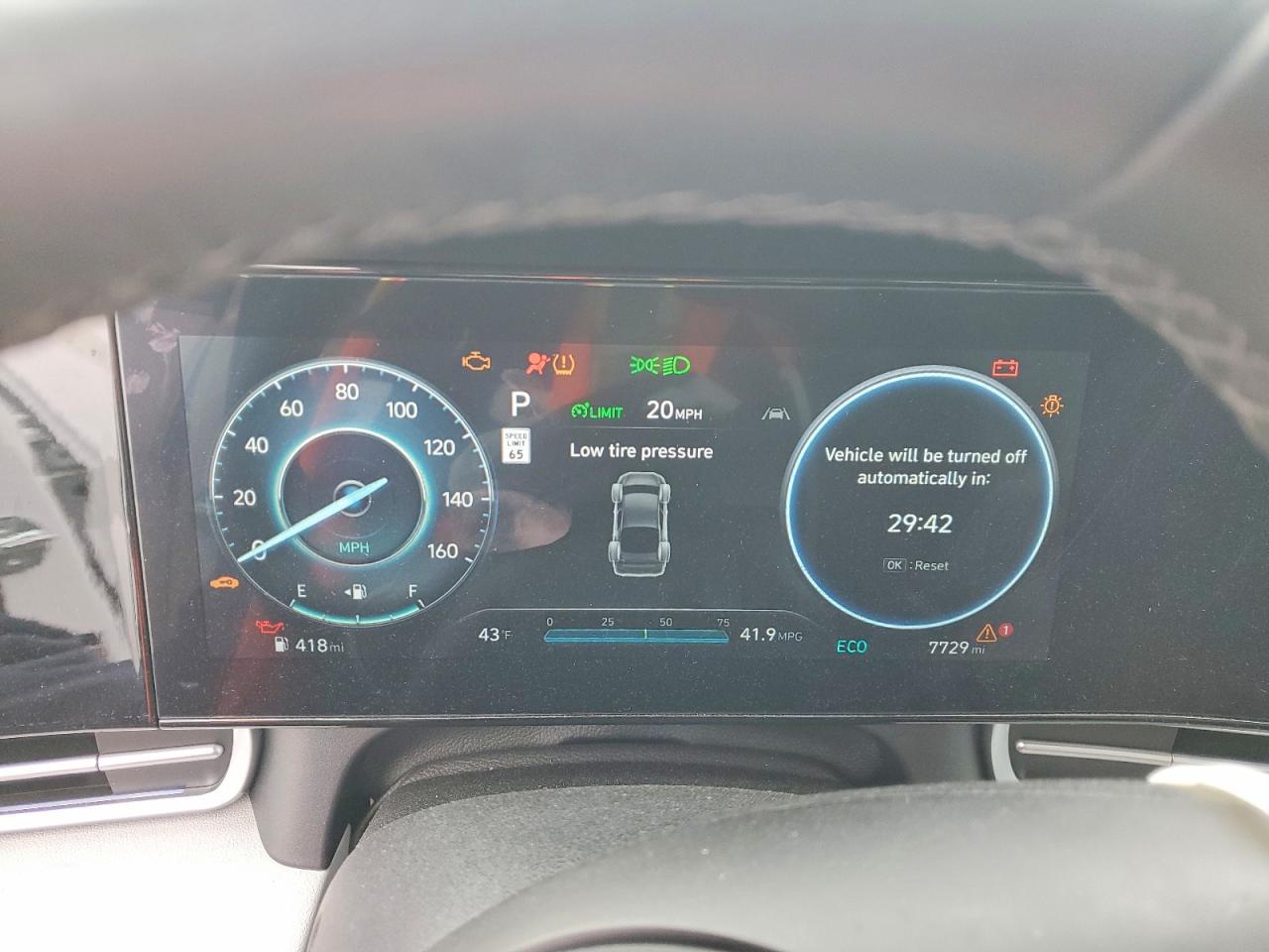 2025 Hyundai Elantra Hybrid Limited - zdjęcie 9