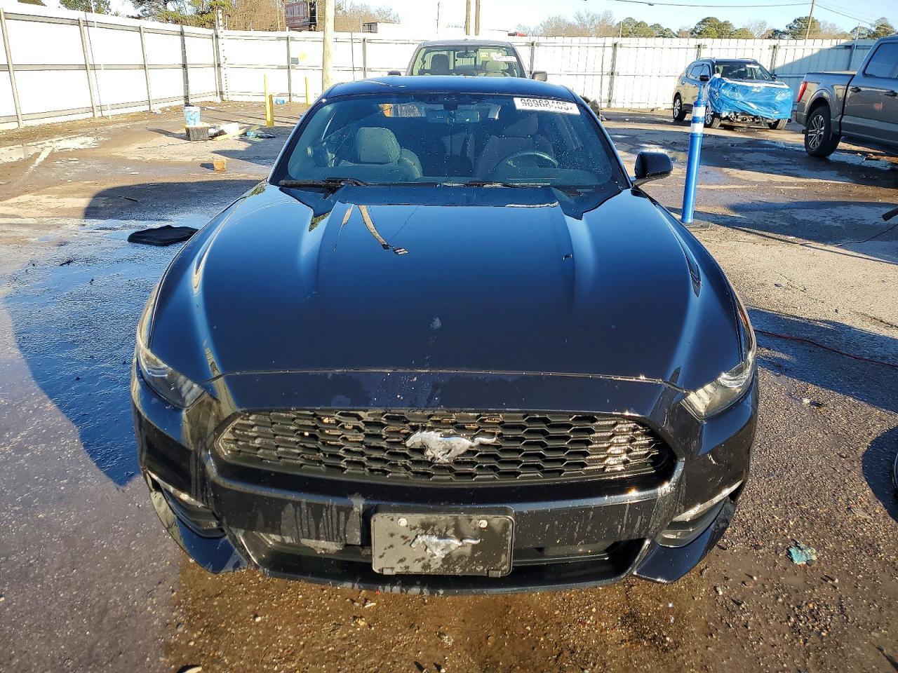 2017 Ford Mustang - zdjęcie 5