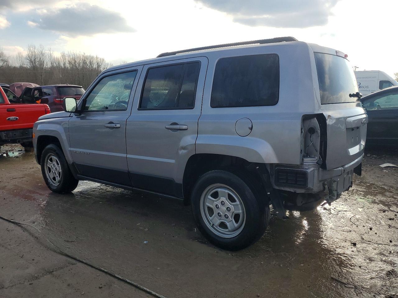 2016 Jeep Patriot Sport - zdjęcie 2