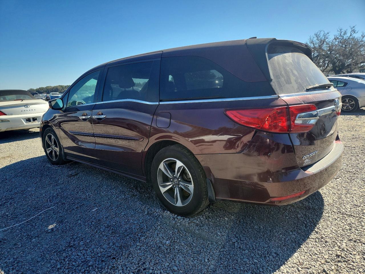 2019 Honda Odyssey Touring - zdjęcie 2