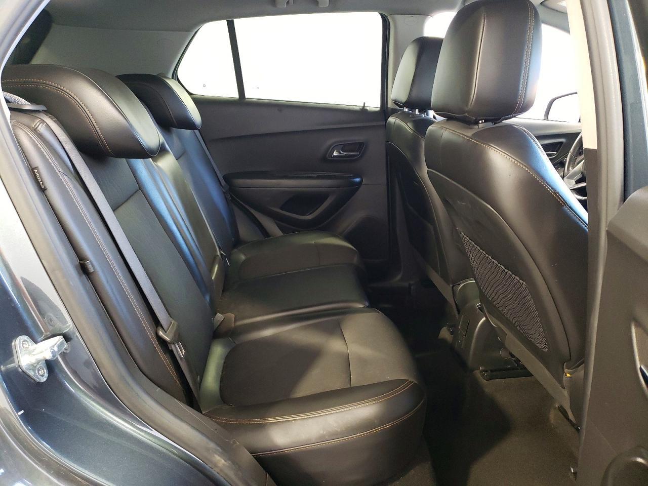 2021 Chevrolet Trax 1Lt - zdjęcie 11