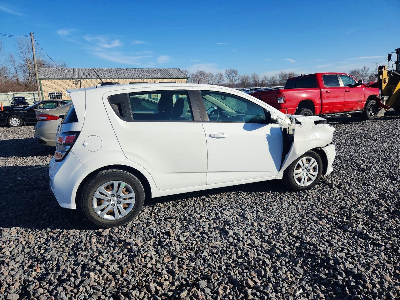 2020 Chevrolet Sonic - zdjęcie 3