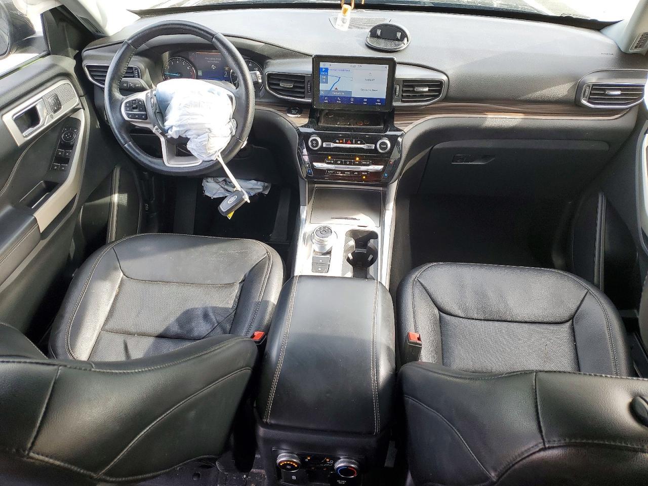 2022 Ford Explorer Limited - zdjęcie 8
