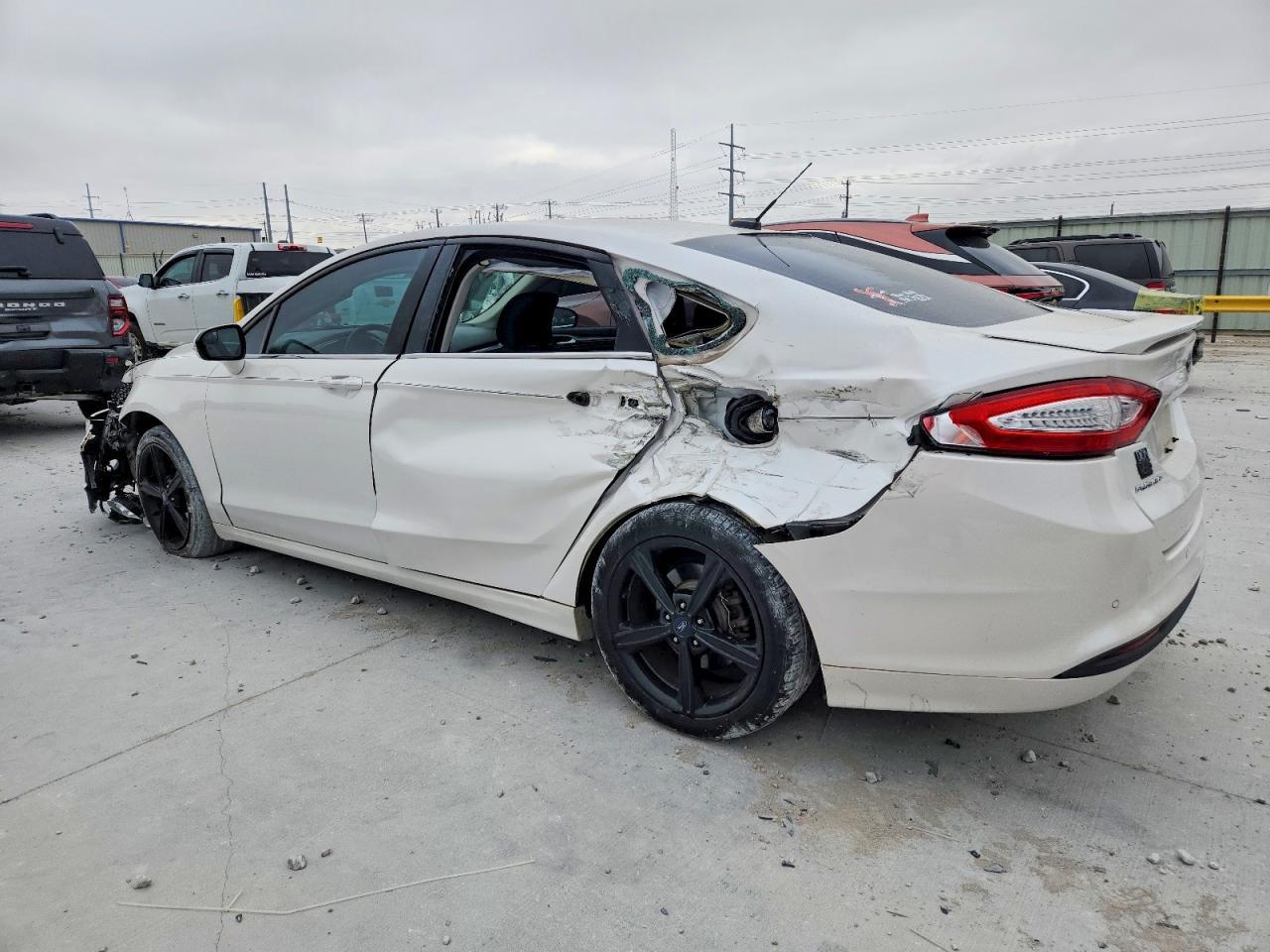2016 Ford Fusion Se - zdjęcie 2