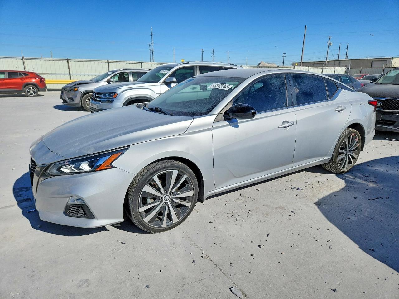 2022 Nissan Altima Sr - zdjęcie główne
