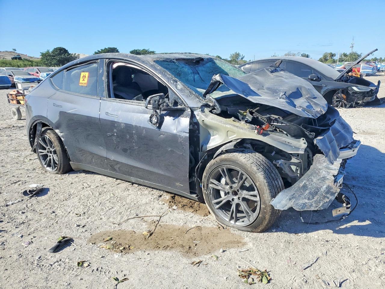 2024 Tesla Model Y - zdjęcie 4