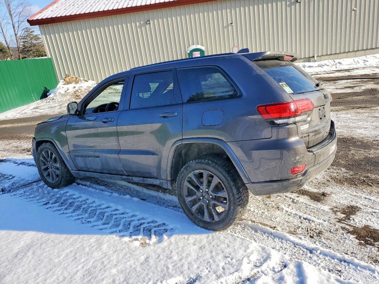 2020 Jeep Grand Cherokee Laredo - zdjęcie 2