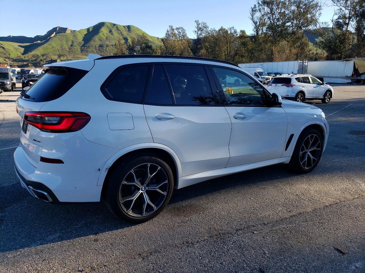 2019 BMW X5 xDrive40I - zdjęcie 3