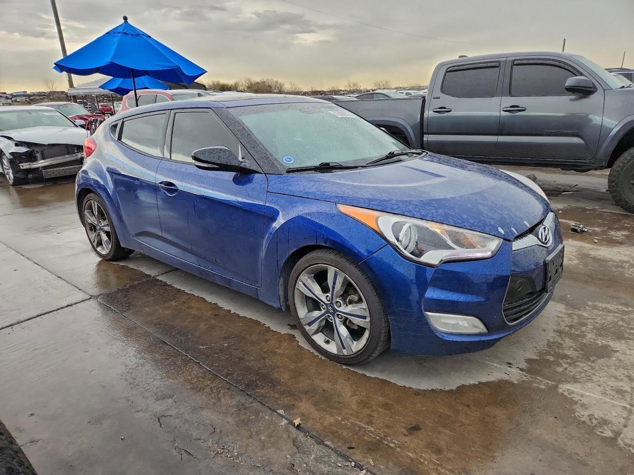 Hyundai Veloster - zdjęcie 4