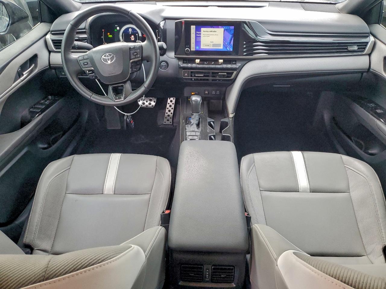 2025 Toyota Camry Xse - zdjęcie 8