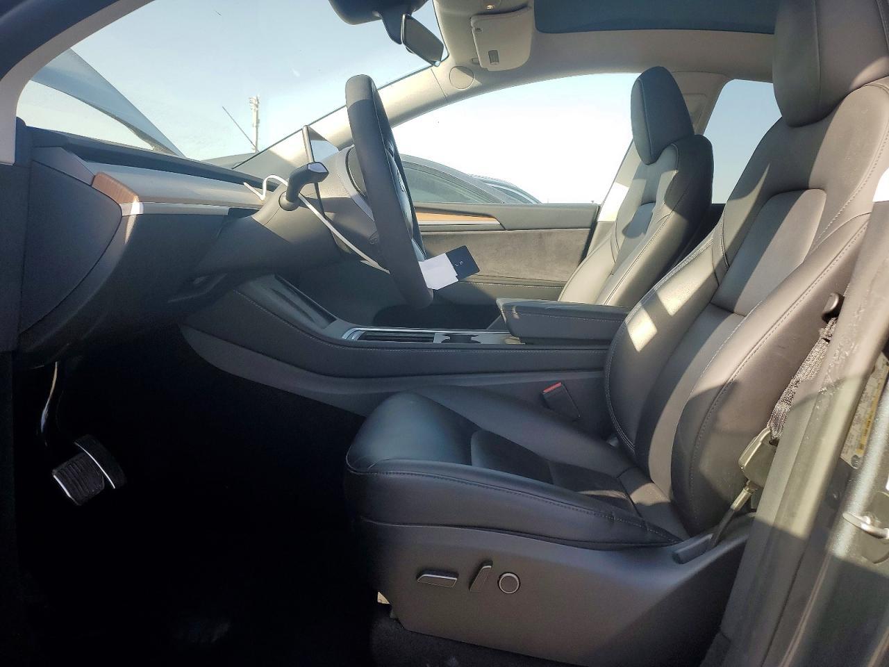 2023 Tesla Model Y - zdjęcie 7