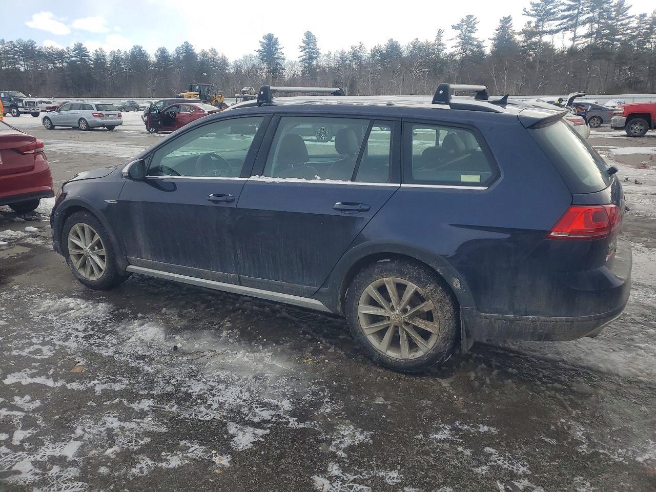 2017 Volkswagen Golf Alltrack S - zdjęcie 2
