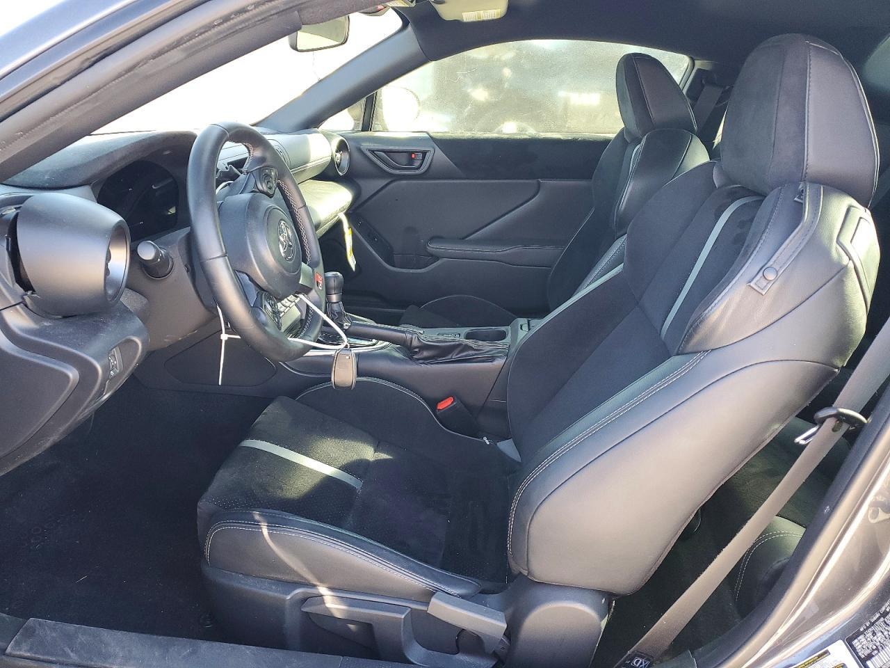 2024 Toyota Gr 86 Premium - zdjęcie 7