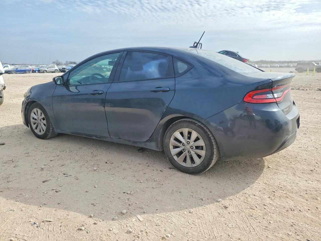 2014 Dodge Dart Sxt - zdjęcie 2
