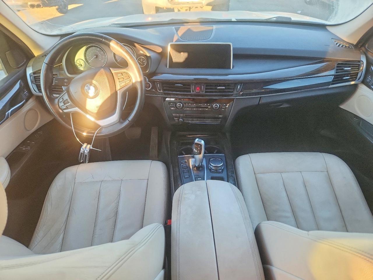 2015 BMW X5 xDrive35D - zdjęcie 8