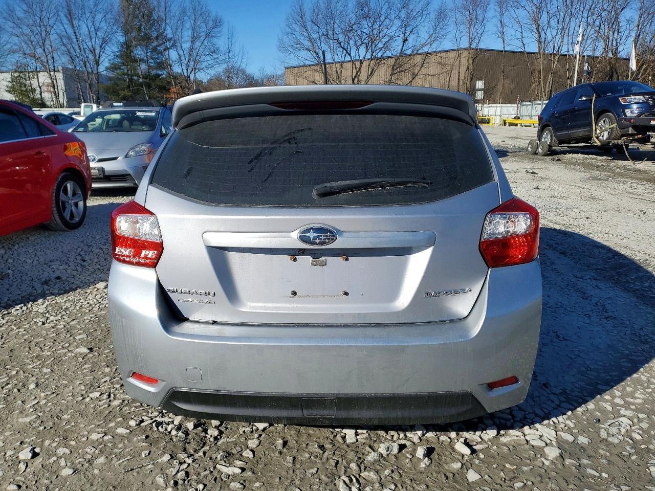 2014 Subaru Impreza Premium - zdjęcie 6