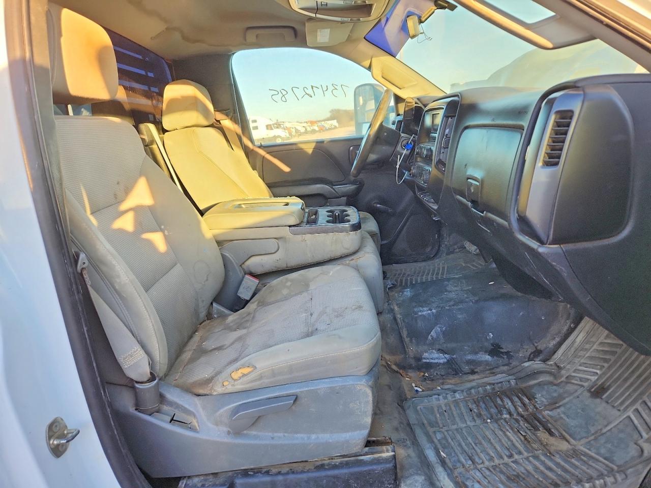 2016 Chevrolet Silverado C2500 Heavy Duty - zdjęcie 11