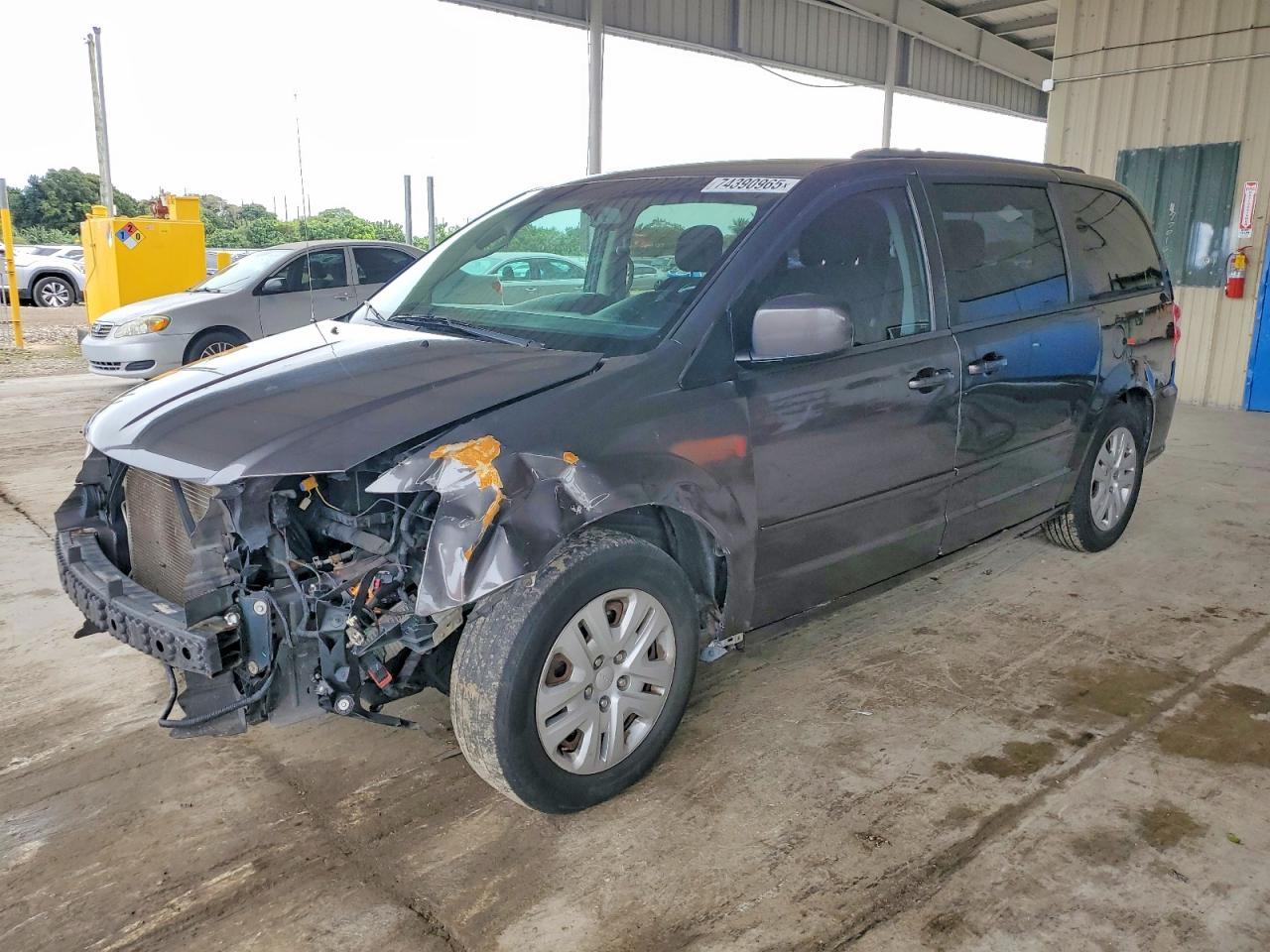2016 Dodge Grand Caravan Sxt - zdjęcie główne