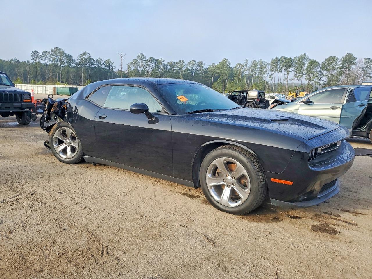2017 Dodge Challenger Sxt - zdjęcie 4