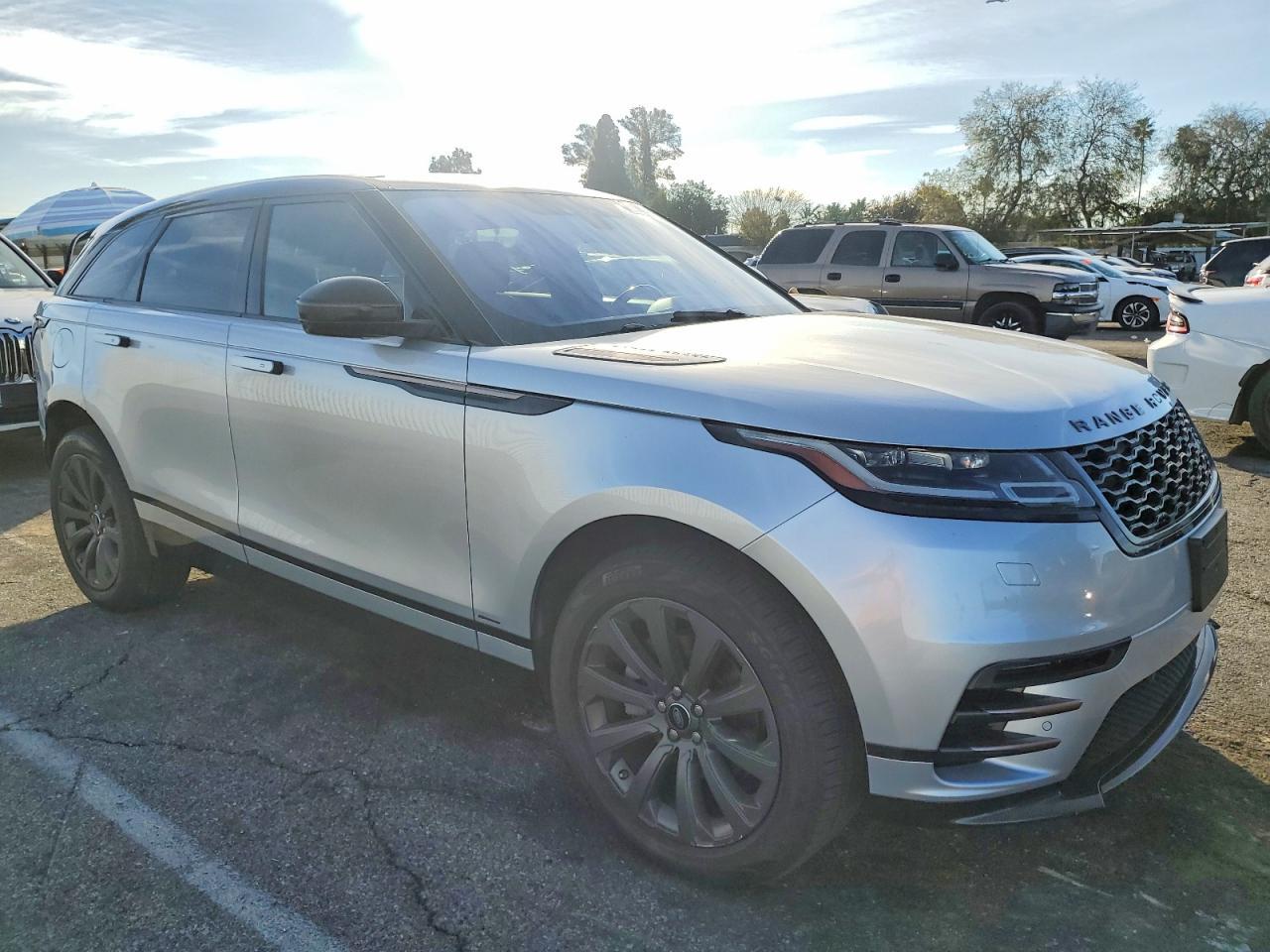 2020 Land Rover Range Rover Velar R-Dynamic S - zdjęcie 4