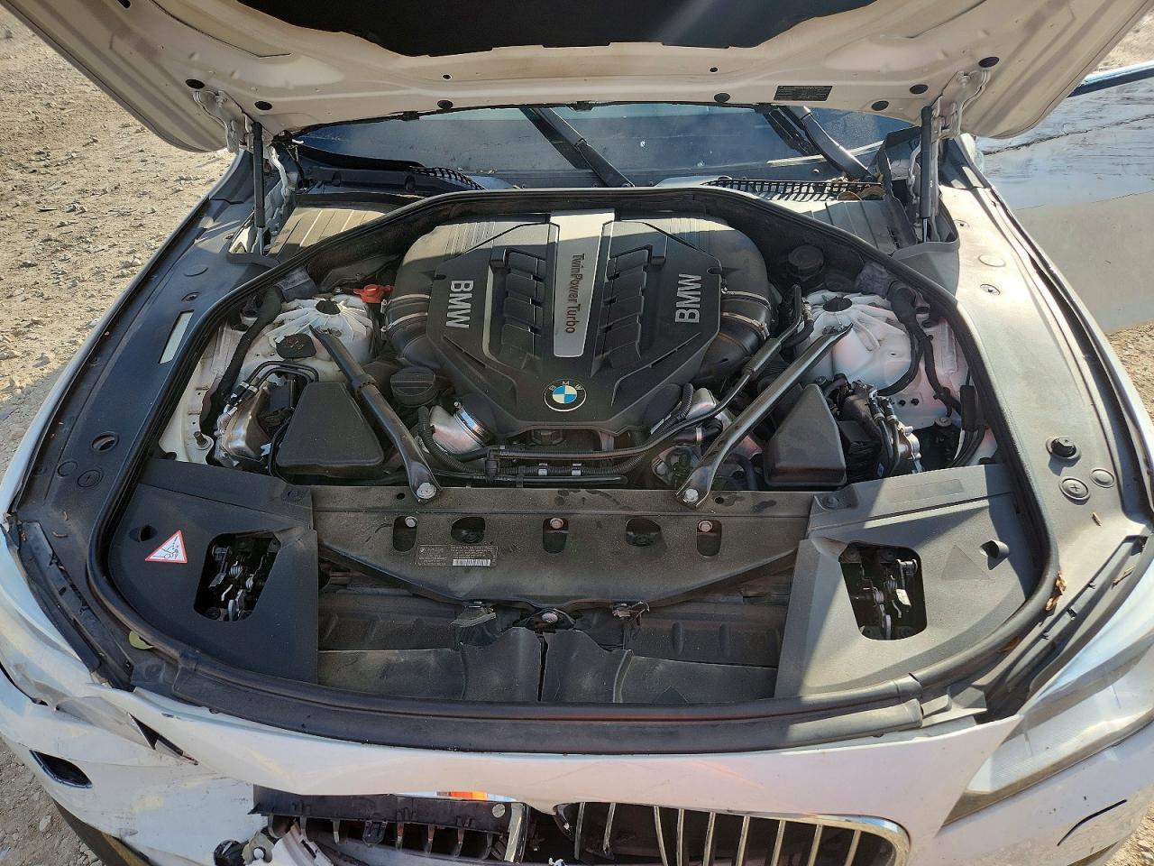 2014 BMW 750 I - zdjęcie 11