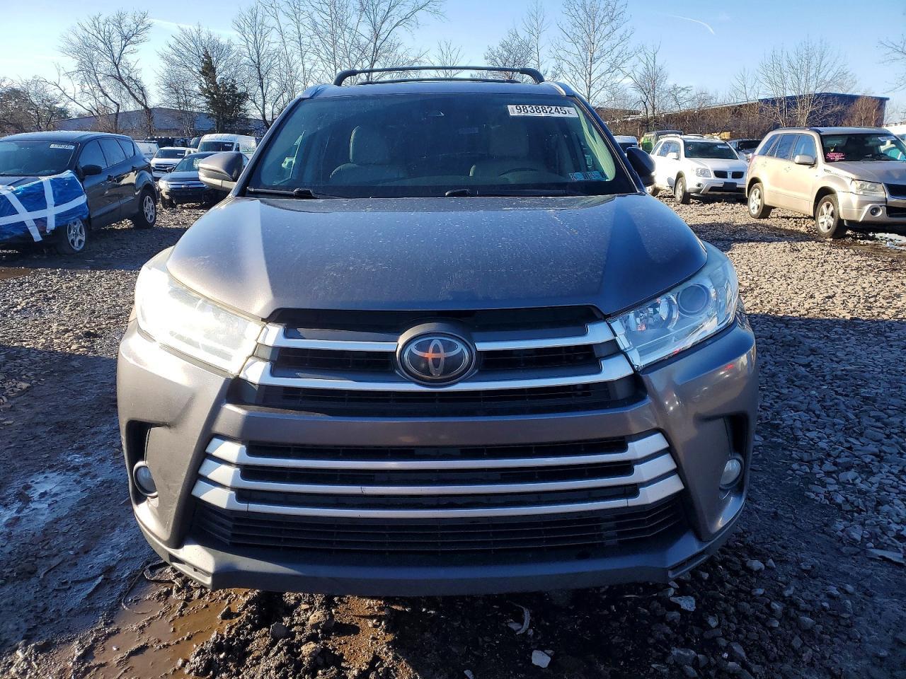 2018 Toyota Highlander Se - zdjęcie 5
