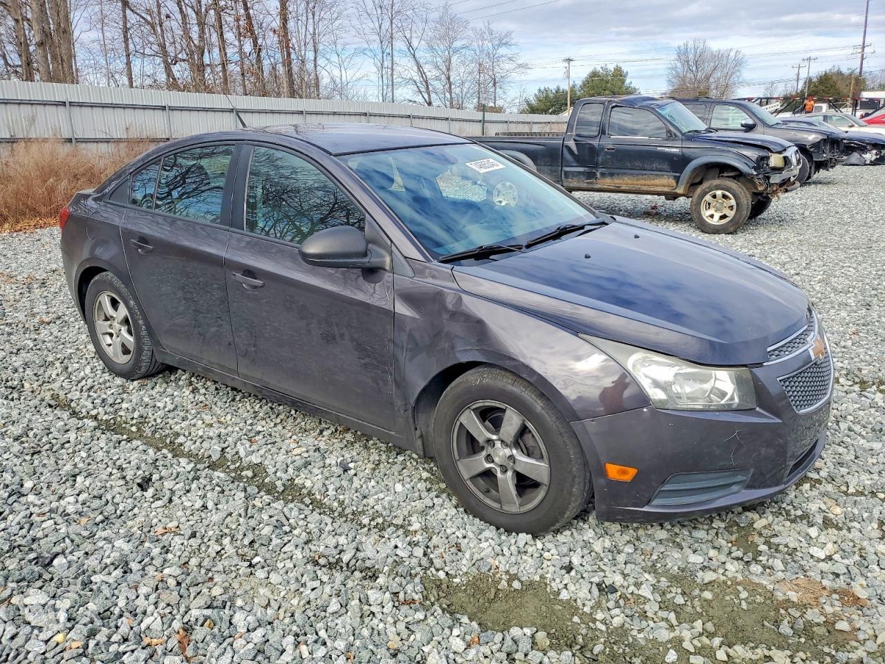 2014 Chevrolet Cruze Ls - zdjęcie 4