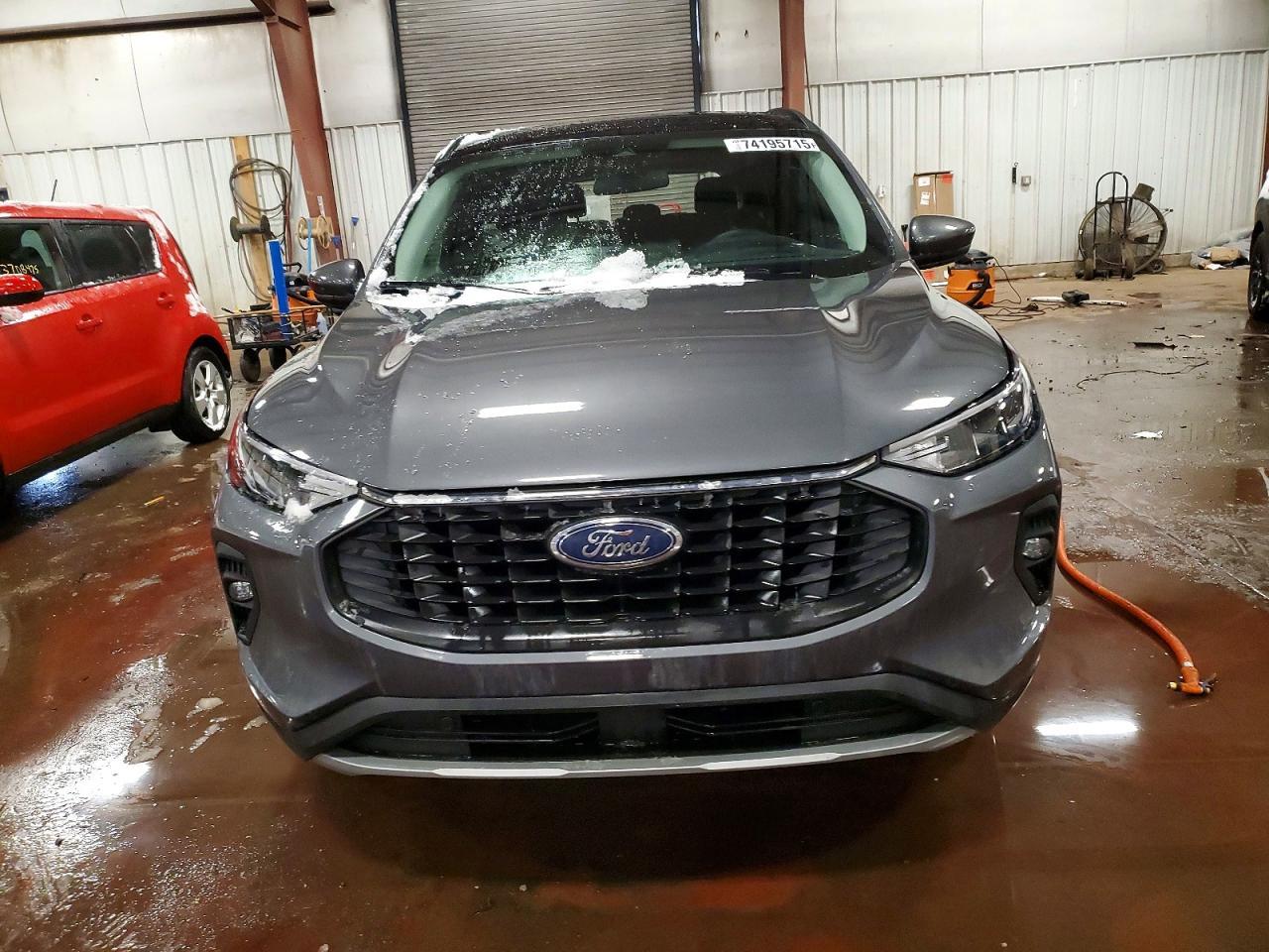 2025 Ford Escape - zdjęcie 5