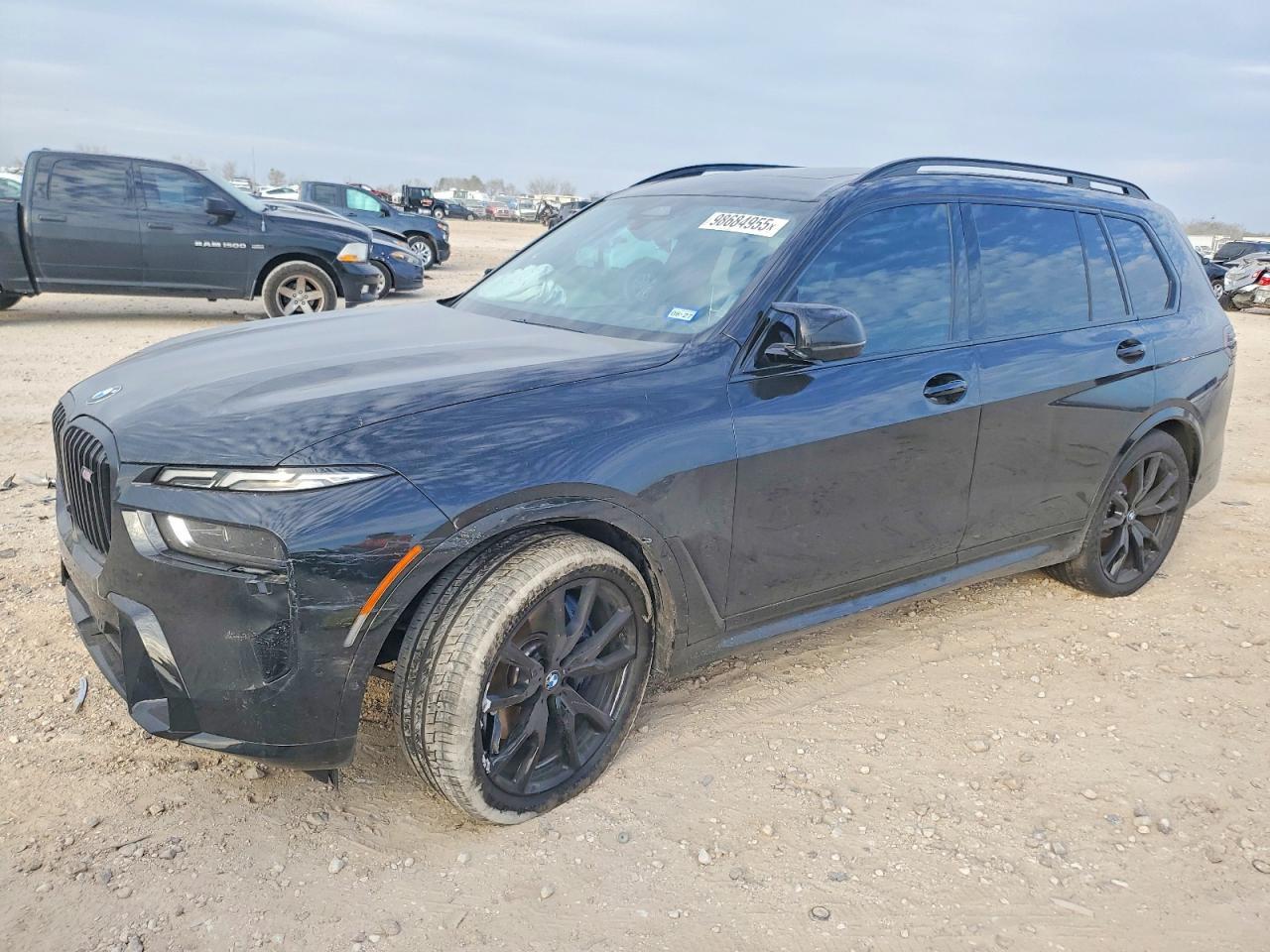 2026 BMW X7 M60I - zdjęcie główne