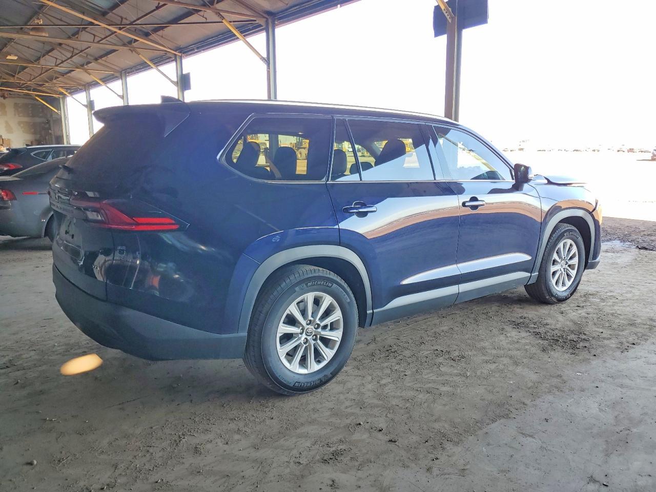 2025 Toyota Grand Highlander Le - zdjęcie 3