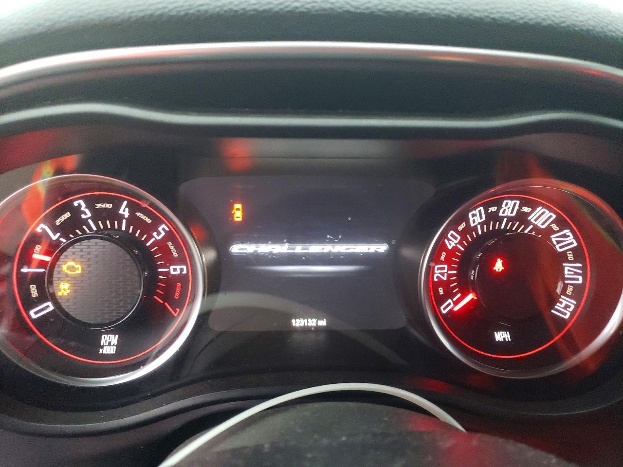 2017 Dodge Challenger Sxt - zdjęcie 9