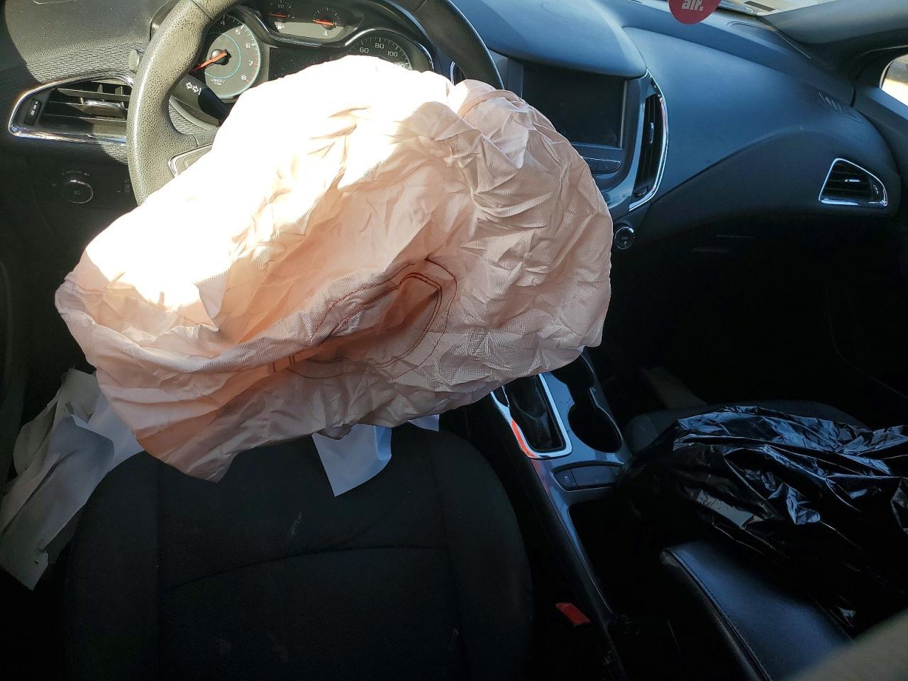 2018 Chevrolet Cruze Lt - zdjęcie 8