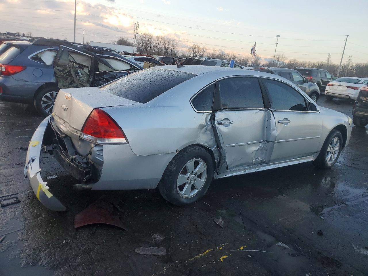 2013 Chevrolet Impala Ls - zdjęcie 3