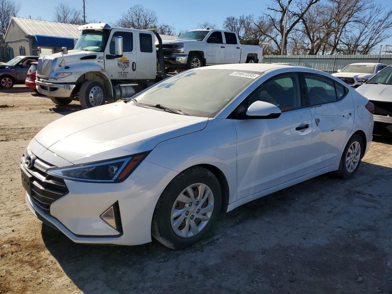 2019 Hyundai Elantra Se - zdjęcie główne